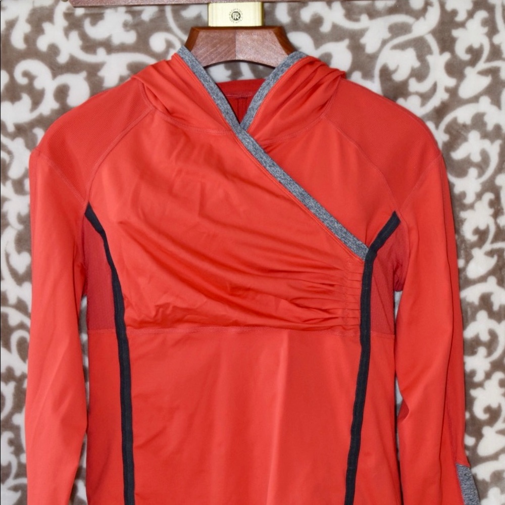 Lululemon Run For Your Life Pullover